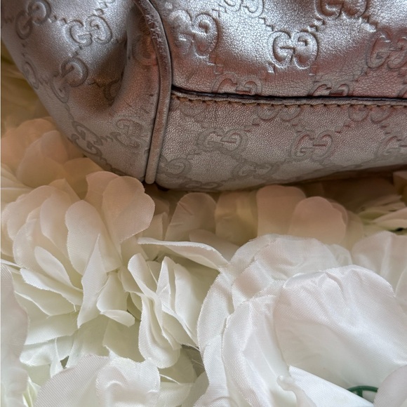 Gucci Sukey Metallic Silver Shoulder Bag With Charm- Authentic - Picture 15 of 16